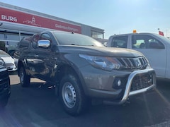 Bild des Angebotes Mitsubishi L200 Basis Club Cab 4WD