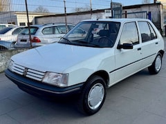 Bild des Angebotes Peugeot 205 GR / TÜV NEU / OLDTIMER