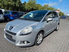 Bild des Angebotes Peugeot 5008 Family plus/7 Sitzer