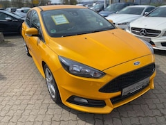 Bild des Angebotes Ford Focus Lim. ST *Navi*Leder*Recaro Sitze*