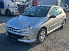 Bild des Angebotes Peugeot 206 75 Petit Filou