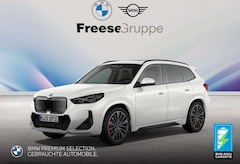 Bild des Angebotes BMW iX1 eDrive20 AHK 360° STANDHZ HEAD-UP PANO RFK