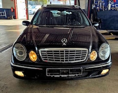 Bild des Angebotes Mercedes-Benz E 220 E 220 T CDI/AUTOMATIK/PDC/AHK