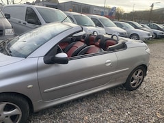 Bild des Angebotes Peugeot 206 CC Platinum Cabrio Automatik+Voll Austatung