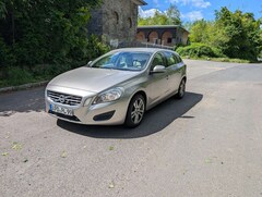 Bild des Angebotes Volvo V60 D5 Geartronic Kinetic