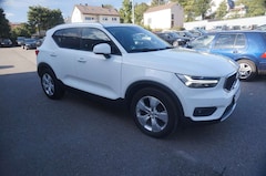 Bild des Angebotes Volvo XC40 Moment*AUT*AHK*NAV*SHZ*ACC*LEDER*LED*KAMERA