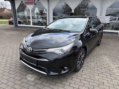 Toyota Avensis Team D