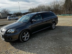 Bild des Angebotes Toyota Avensis 2.2 D-CAT Combi Executive
