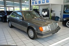 Bild des Angebotes Mercedes-Benz 230 E Automatik *guter Zustand*