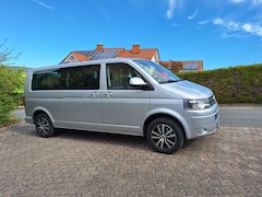 Bild des Angebotes VW T5 Caravelle Allrad, Longversion, scheckheftgepflegt, 8-fach bereiftTransporter T5 TDI (BiTDI) 4MOTION Lang 4MOTION Comfortline