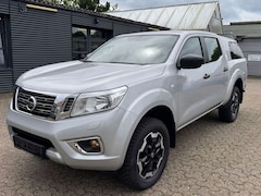 Nissan Navara NP300 Acenta Double Cab 4x4