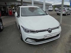 Bild des Angebotes VW Golf Life 1,0 TSI 6-Gang