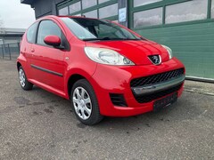 Bild des Angebotes Peugeot 107 1.0 Filou Inspektion / TÜV Neu