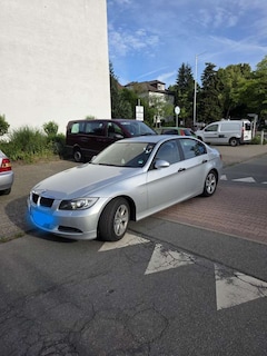 BMW 318 318i