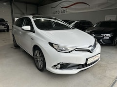 Bild des Angebotes Toyota Auris Hybrid Executive SHZ Navi Pano DAB