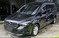 Bild des Angebotes Mercedes-Benz T-Class T 180 PROGRESSIVE 5 SITZE LED MBUX KLIMAAUTOM