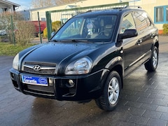 Bild des Angebotes Hyundai TUCSON 2.0 GLS TÜV NEU KLIMA LEDER SHZ GARANTIE