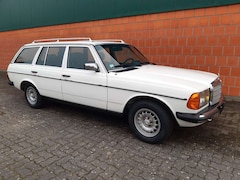 Bild des Angebotes Mercedes-Benz 240 TD - W123 Kombi traumhafter Zustand