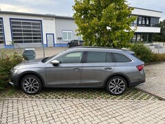 Bild des Angebotes Skoda Octavia Octavia Combi 2.0 TDI DSG 4x4 Scout