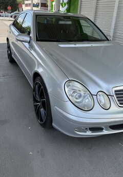 Bild des Angebotes Mercedes-Benz E 220 CDI Automatik Classic