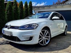 Bild des Angebotes VW e-Golf Comfortline, Wärmepumpe, CCS, 16+18 Zoll Alu