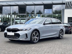 Bild des Angebotes BMW 330 330e Touring Aut. / Leder / M Sportpaket / DAB