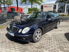 Bild des Angebotes Mercedes-Benz E 320 T CDI Avantgarde Leder 7-Sitze Bi-Xen Temp