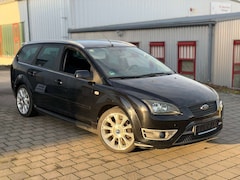 Bild des Angebotes Ford Focus Turnier 2.0 TDCi Klima | AHK | PDC | TÜV 05/27