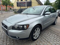 Bild des Angebotes Volvo S40 Lim.2.4*AUTOMATIK*LEDER*ZAHNR.NEU*2xSITZ.HZG
