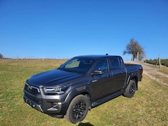Bild des Angebotes Toyota Hilux Hilux 2,8 D4D DOKA Invincible