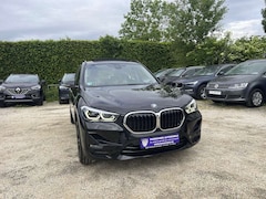 Bild des Angebotes BMW X1 sDrive 18 i Sport Line AHK+LED+PANORAMA-SD+LEDER