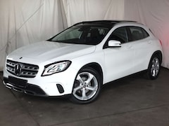Bild des Angebotes Mercedes-Benz GLA 180 PANORAMADACH LED NAVI AHK 18 Zoll LMF PTS SHZ