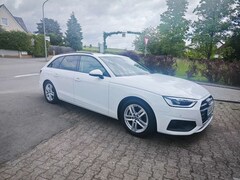 Bild des Angebotes Audi A4 40 TDI basis