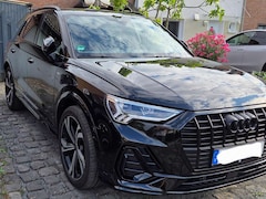 Audi Q3 Q3 35 TFSI S-Line Pano AHK 5J Garantie