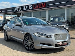 Bild des Angebotes Jaguar XF 2.0 Turbo Auto.*LED*NAVI*19-ZOLL*KAMERA*