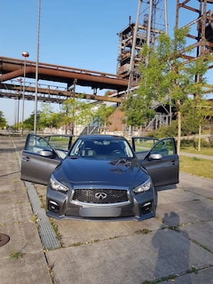 Infiniti Q50 Q50 dazu beide Felgen (Silber und Schwarz)