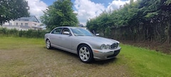 Bild des Angebotes Jaguar XJ8 4.2 Executive,1 Hand, lückenlos Jaguar Scheckheft gepflegt, Inspektion NEU