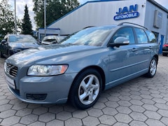 Bild des Angebotes Volvo V50 Kombi D3 Momentum Automatik 1.Hand S-Heft