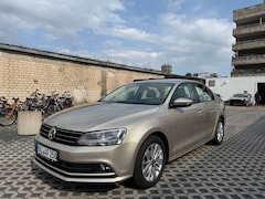 Bild des Angebotes VW Jetta VI *39.500km*