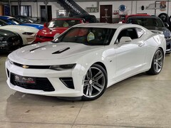 Bild des Angebotes Chevrolet Camaro COUPE V8+6.2L+UNFALLFREI+DE-FHZG+LEDER+GARANTIE