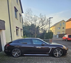 Bild des Angebotes Porsche Panamera 4 PDK Platinum Edition