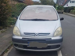 Bild des Angebotes Citroen Xsara Picasso Xsara Picasso 1.6 Confort