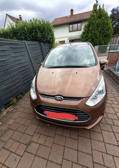 Ford B-Max Titanium