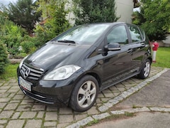 Bild des Angebotes Mercedes-Benz A 160 BlueEFFICIENCY Klima*Alu*Winterräder*Tüv 03/2027