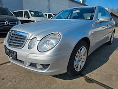Bild des Angebotes Mercedes-Benz E 200 Aut., PDC, Top Zustand, 1. Jahr Garantie