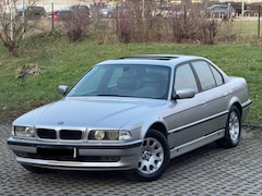 Bild des Angebotes BMW 735 735i Top Zustand Tüv Neu