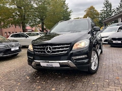 Bild des Angebotes Mercedes-Benz ML 350 CDI BlueTec*4-MATIC*LEDER*SHZ*SCHIEBEDACH