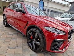 Bild des Angebotes Jaguar F-Pace P550 SVR AWD Panorama * Vollleder * 22" * Carbon