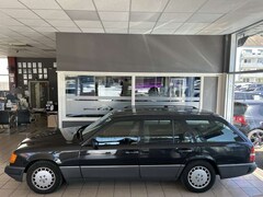 Bild des Angebotes Mercedes-Benz 230 TE Automatik Leder eSSD Sitzhzg HU 08.2027