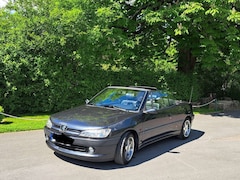 Bild des Angebotes Peugeot 306 306 Cabriolet 1.8 Saint Tropez